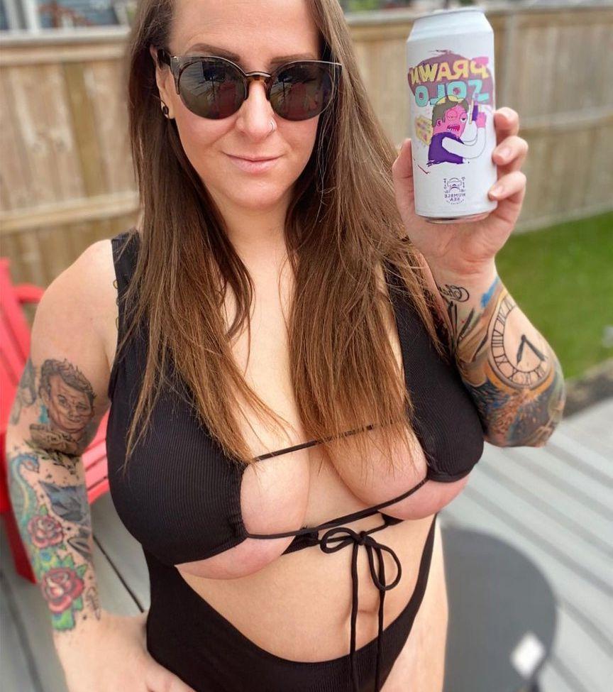 4P Kara_bo_beer_a nackt