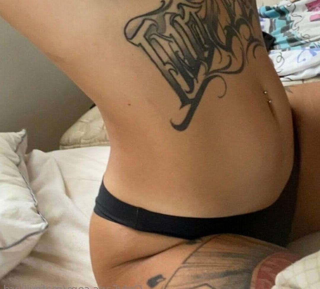 25P Ferfreits nude