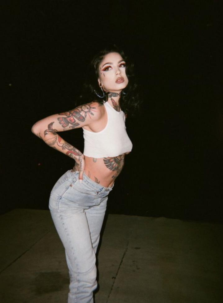 25P Taylorwhitetv nude