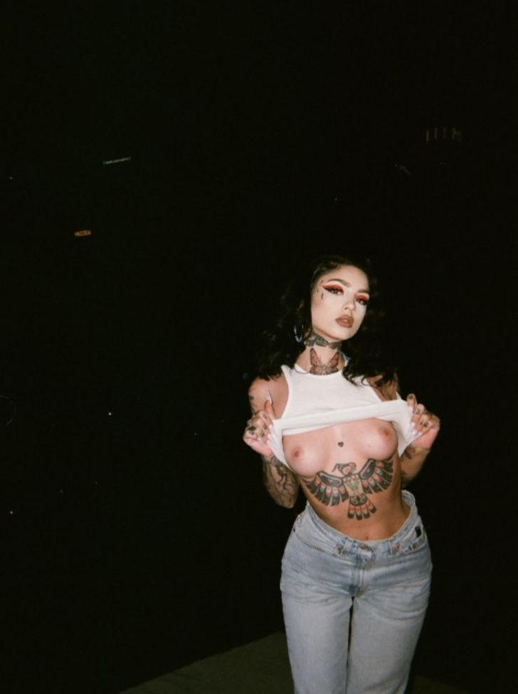 25P Taylorwhitetv nude