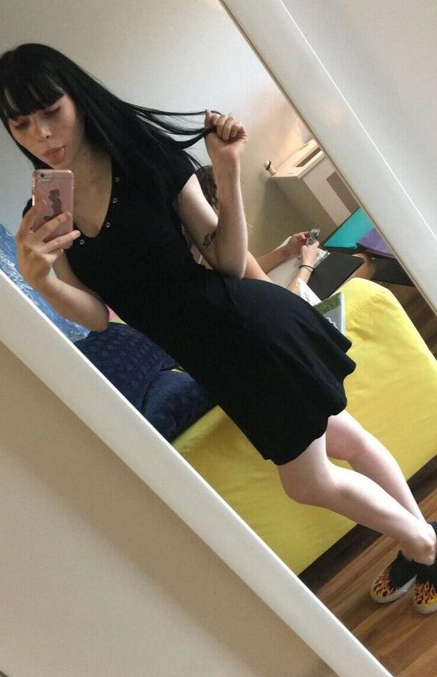 25P Quinnie666 nude