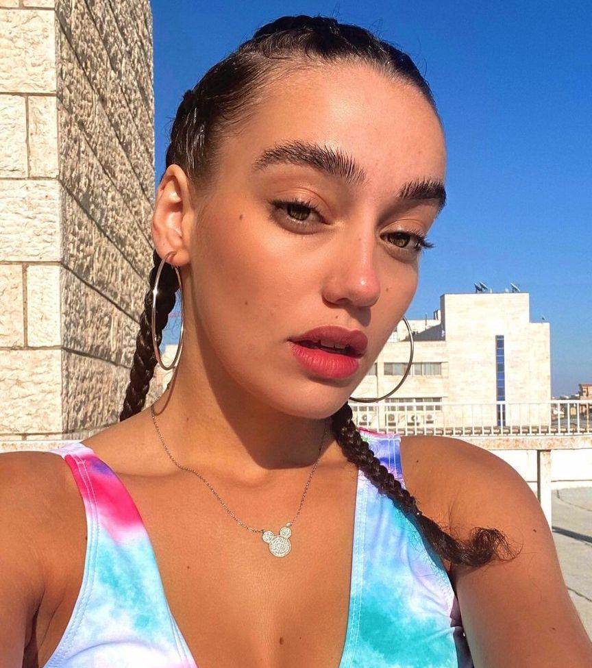 25P Liraz Nomdar nude