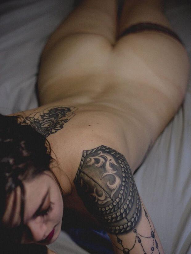 25P Maxine_Online nude