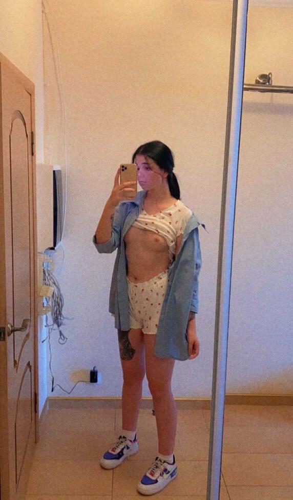 10P Kaitykush nude