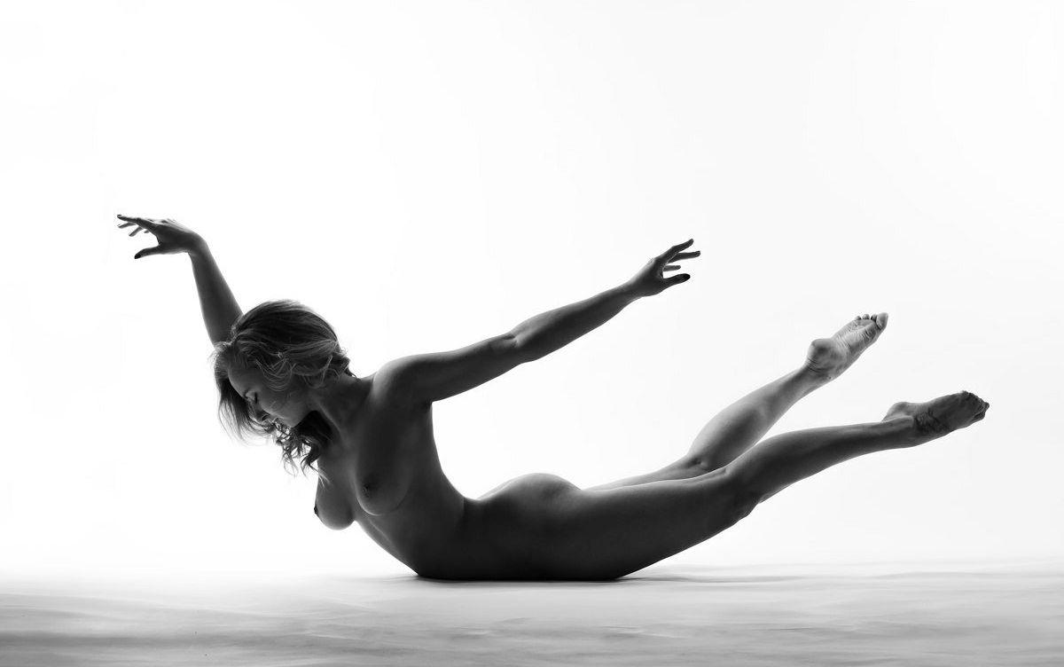 25P Anastasia Zavistovskaya nude