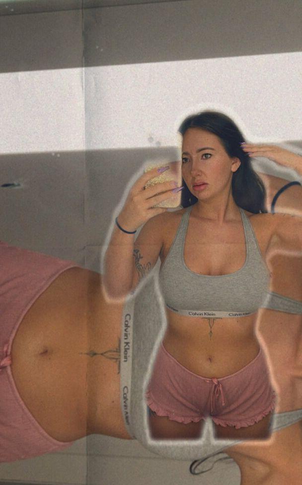 25P Megan Nicole nude