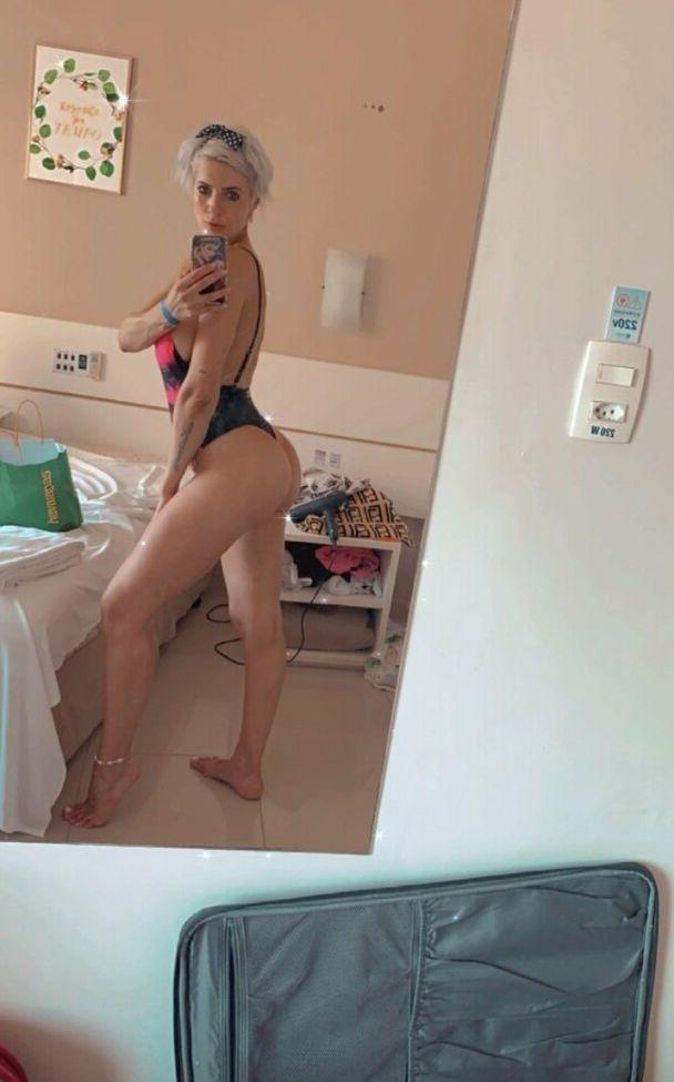 25P Tamara Bella nude