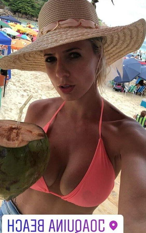25P Tamara Bella nude