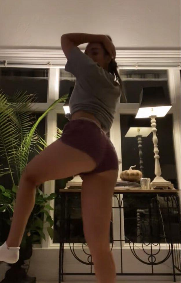 25P Kendall Vertes nude