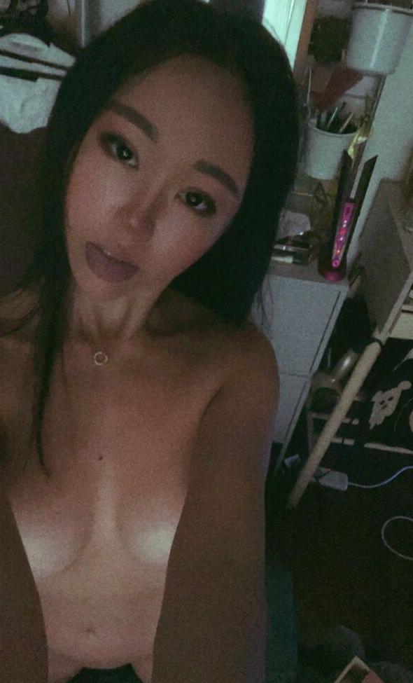 18P Unicorndrank nude