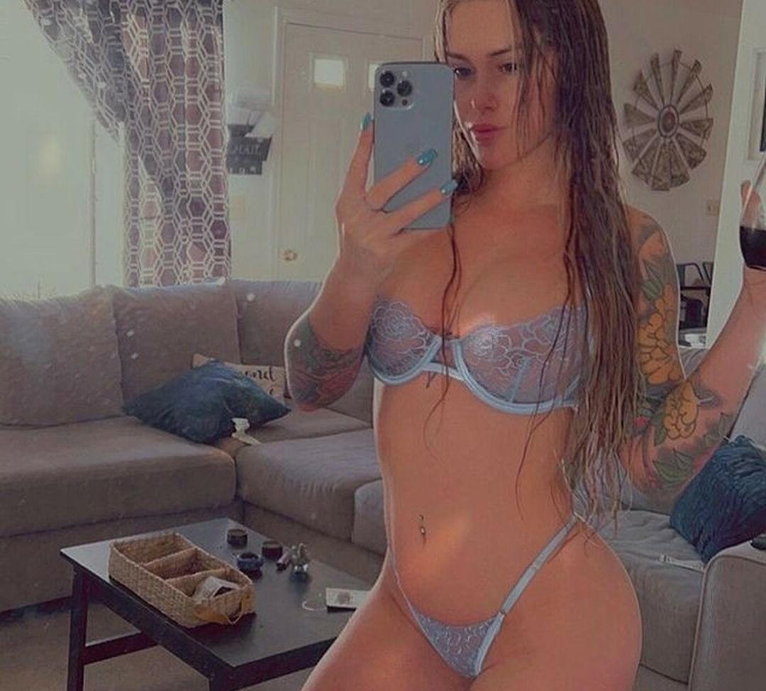 21P Senecamelea nude