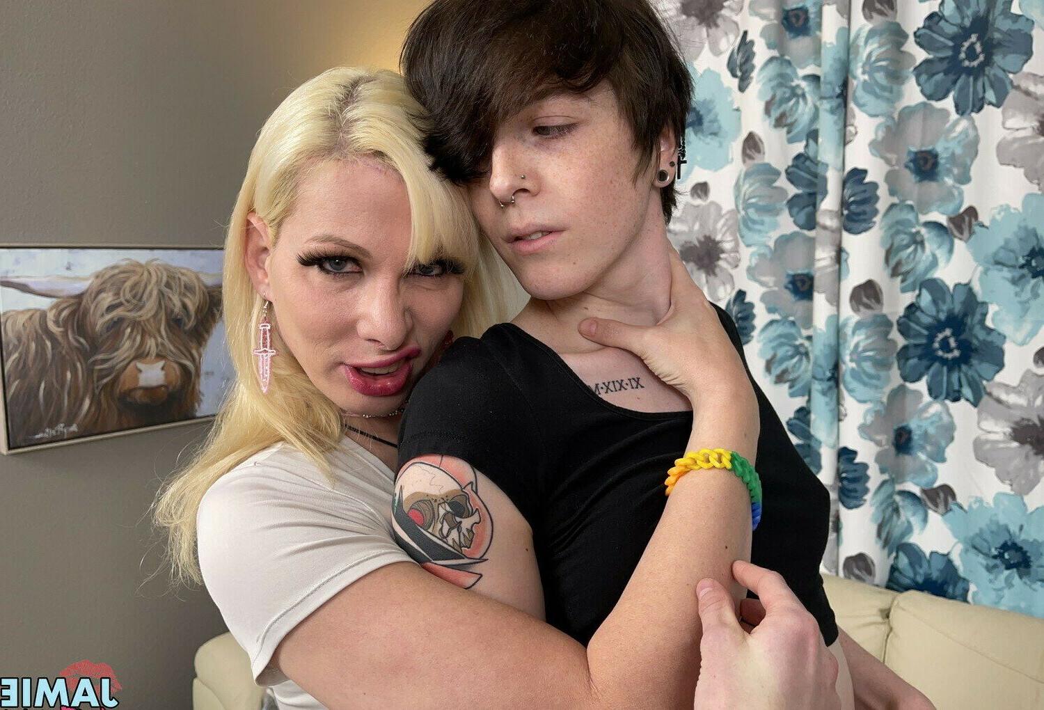 25P AwwtumnDaBottom nude