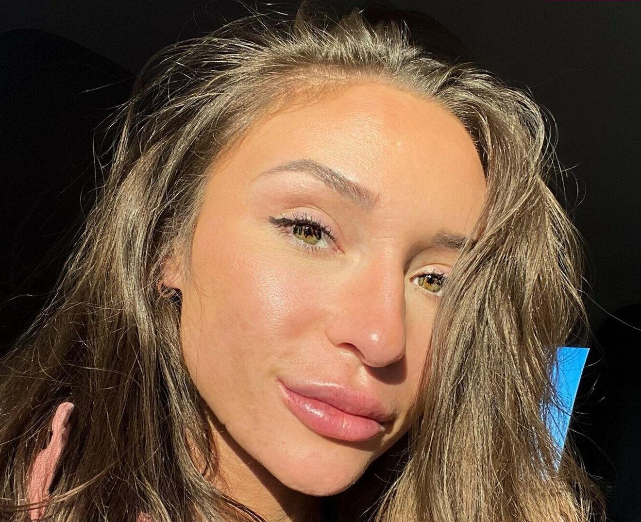 25P Taylor Stewart nude