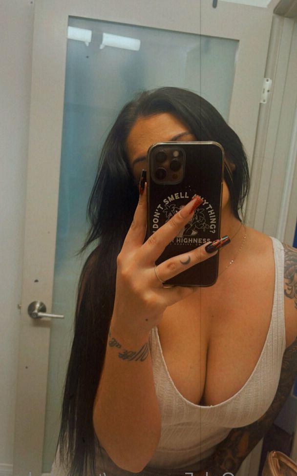 25P Taylor Stewart nude