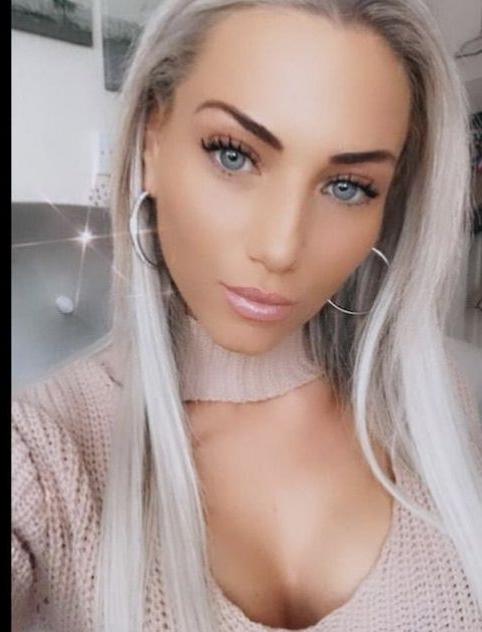 25P Sienna nude