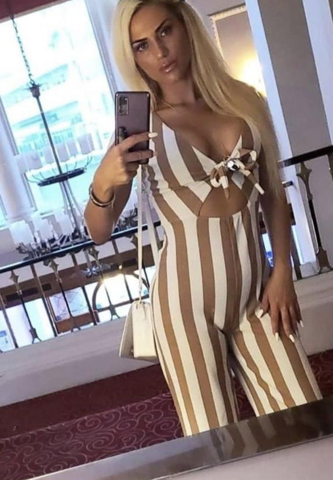 25P Sienna nude