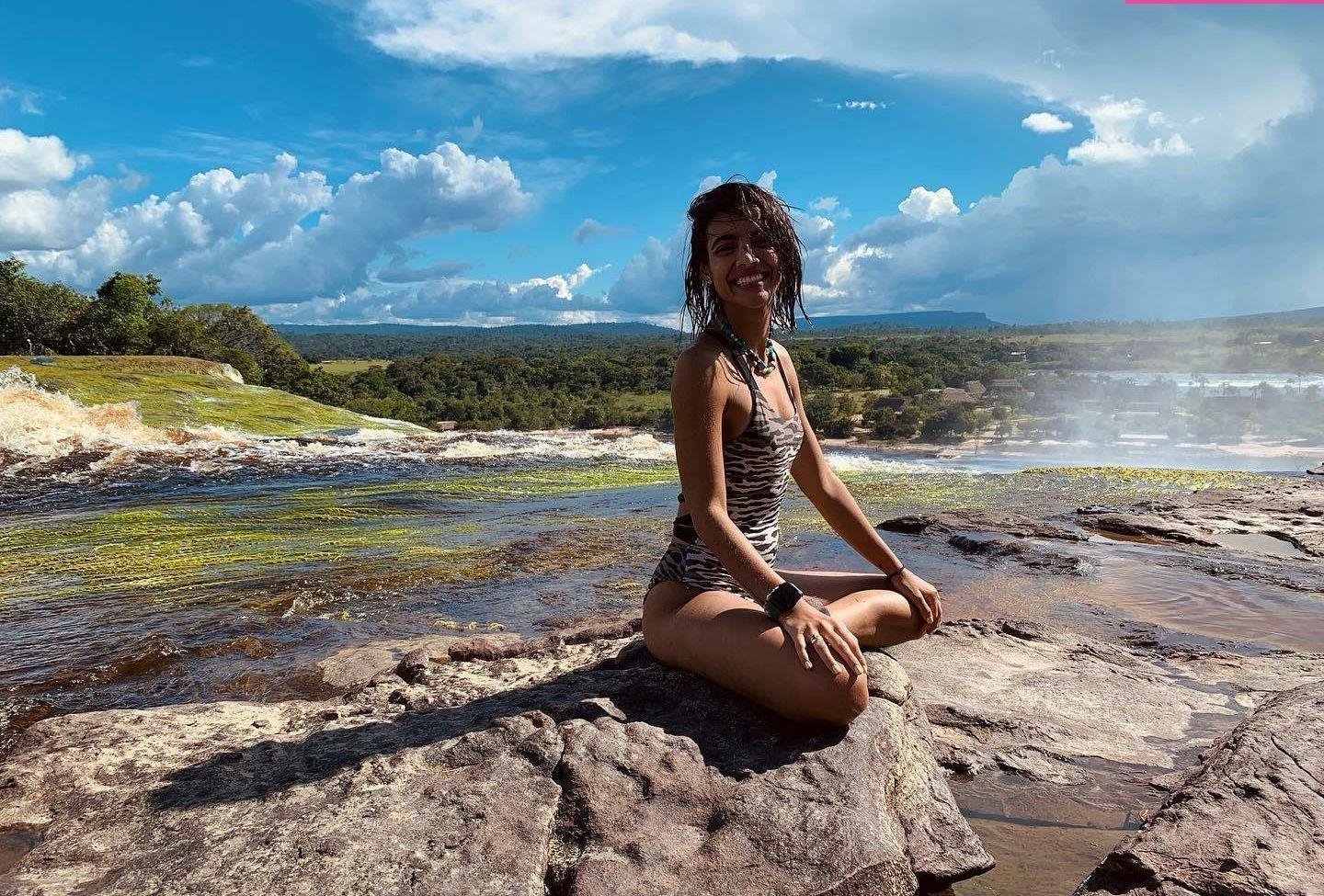 22P Maria Gabriela De Faria nude