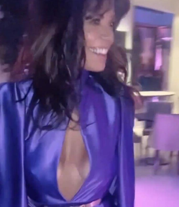 25P Jenny Powell nude