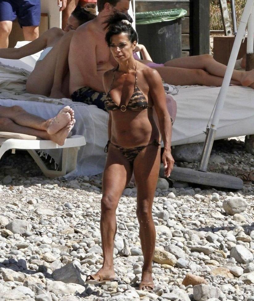 25P Jenny Powell nude