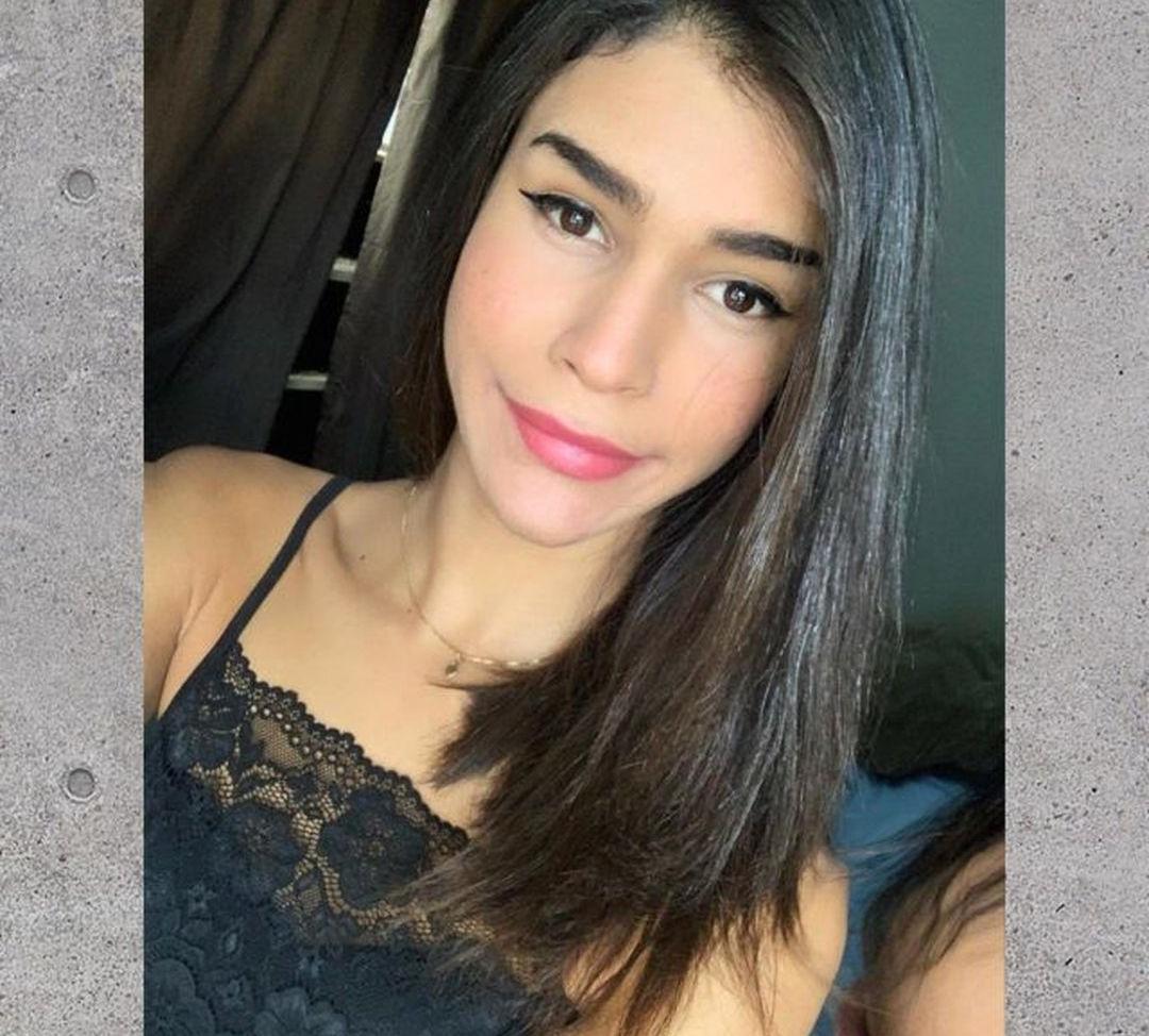 25P Bruna Fernandes nude