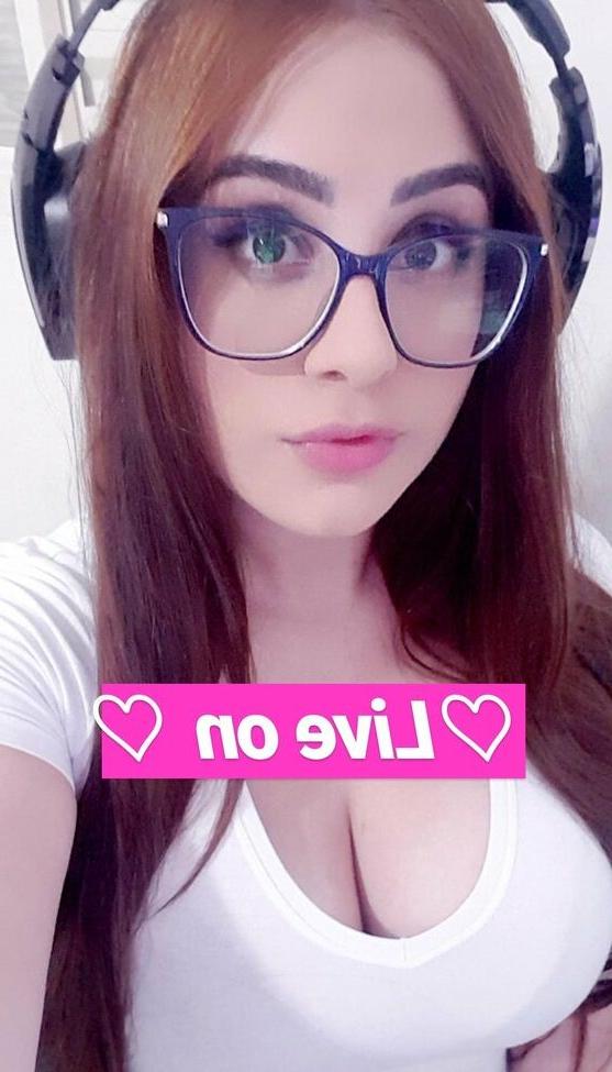 25P Isabela Barri nude