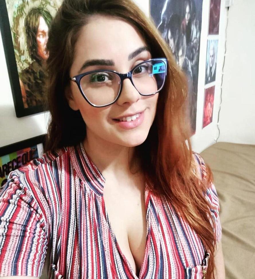 25P Isabela Barri nude