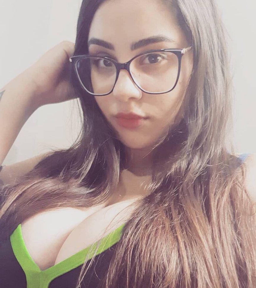 25P Isabela Barri nude