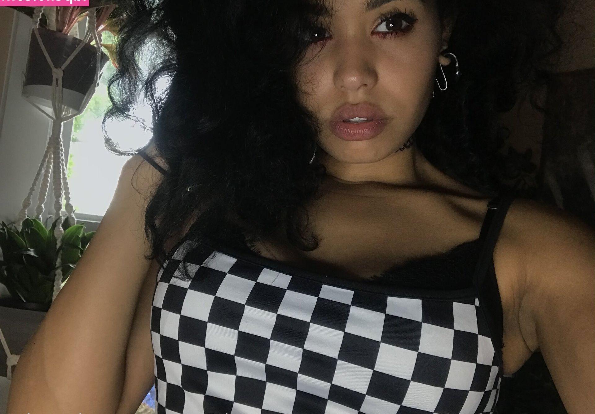 22P Sexualsuccubus nude