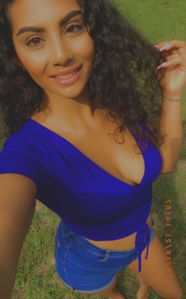 22P Priya Singh nude