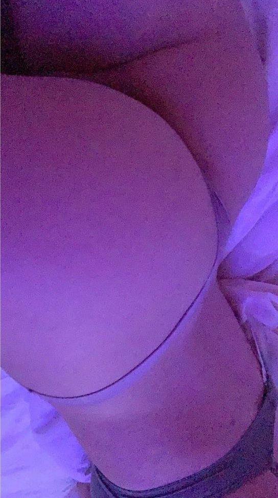 25P Nicolenazario1 nude