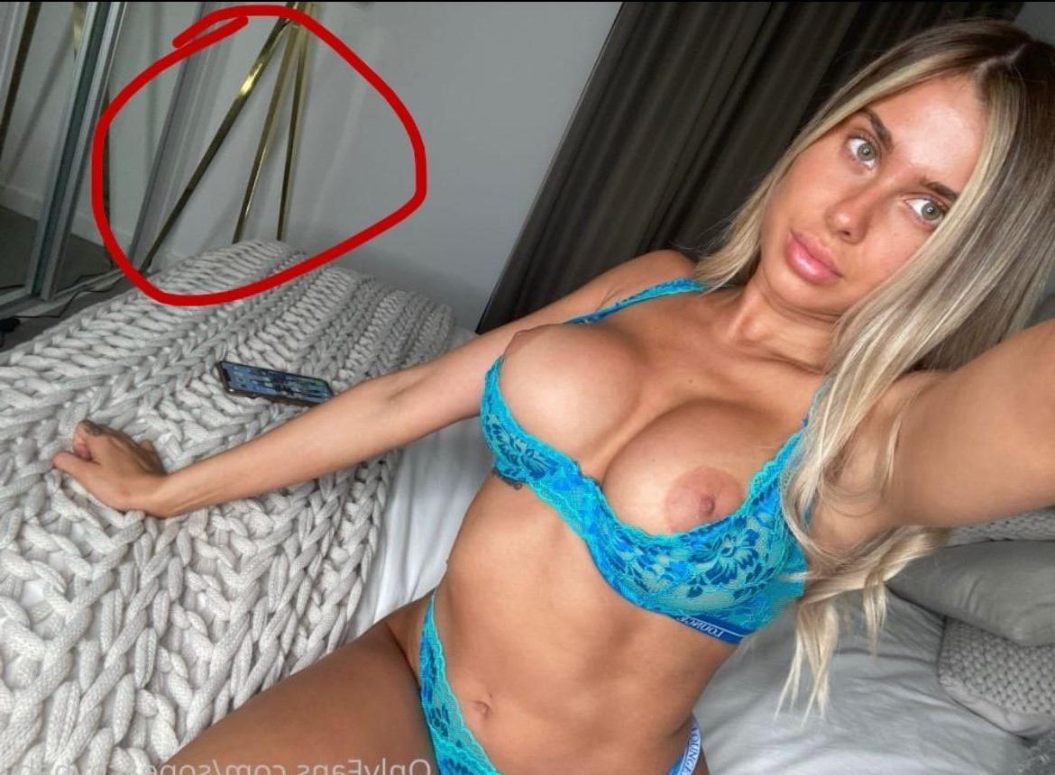25P Miss Elle nude
