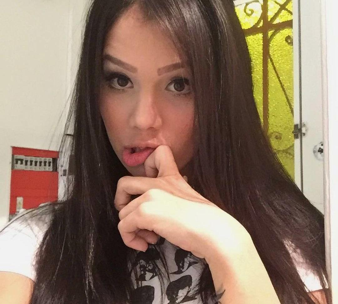 25P Victória Helena nude