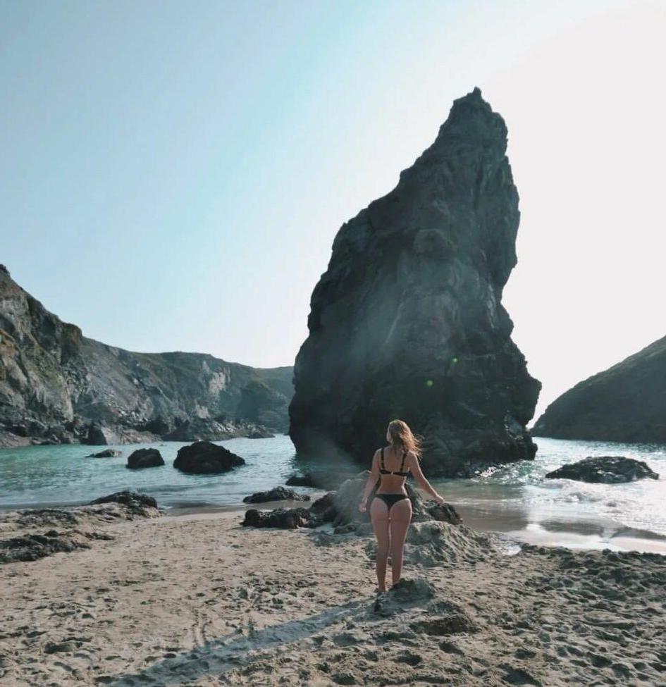25P Sophie Pettifer nude
