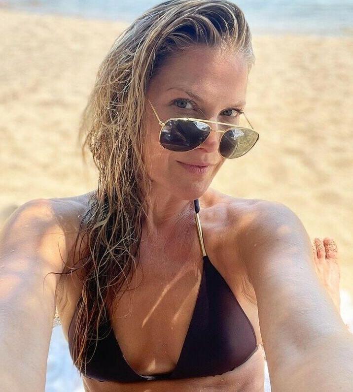 25P Ali Larter nude