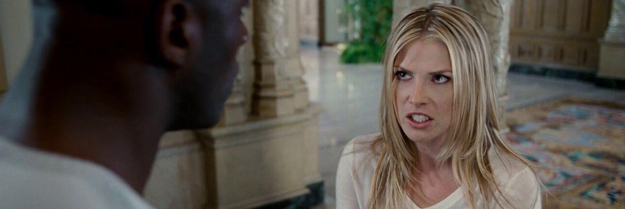 25P Ali Larter nude