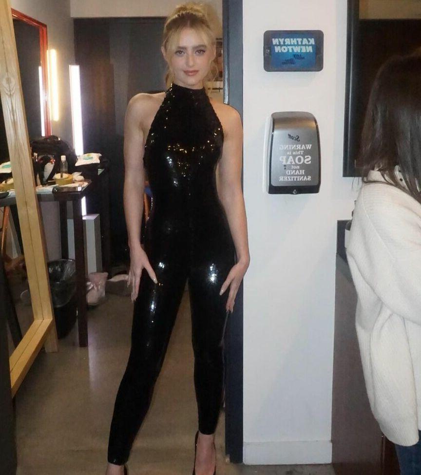 25P Kathrynton nude