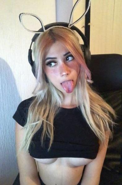 19P Deborha Zugueidy nude