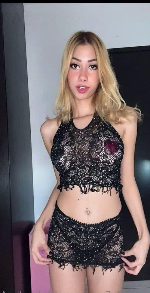 19P Deborha Zugueidy nude