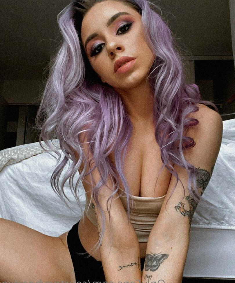 25P Courtneyheartxo nude