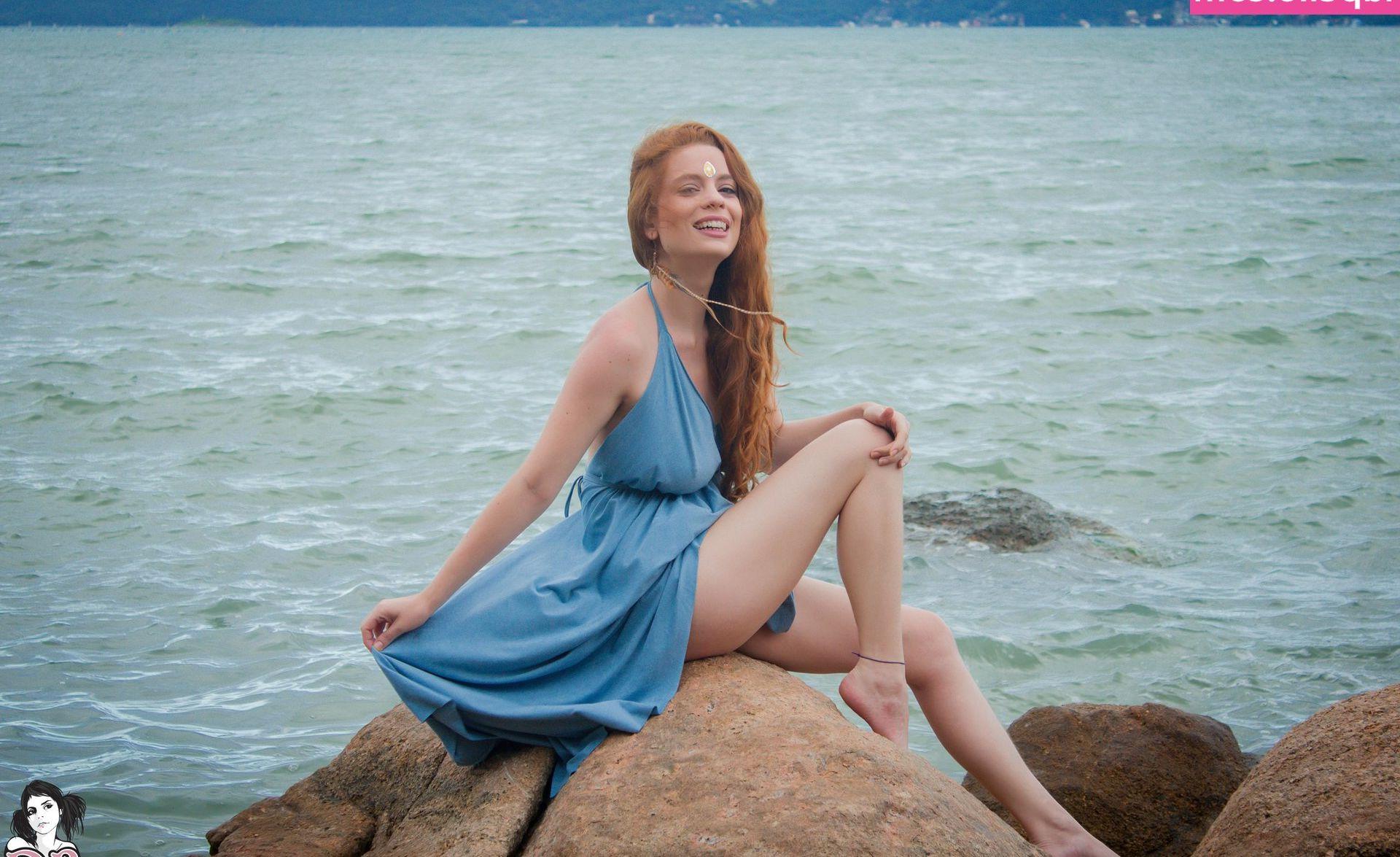 25P Auroraw Suicide nude