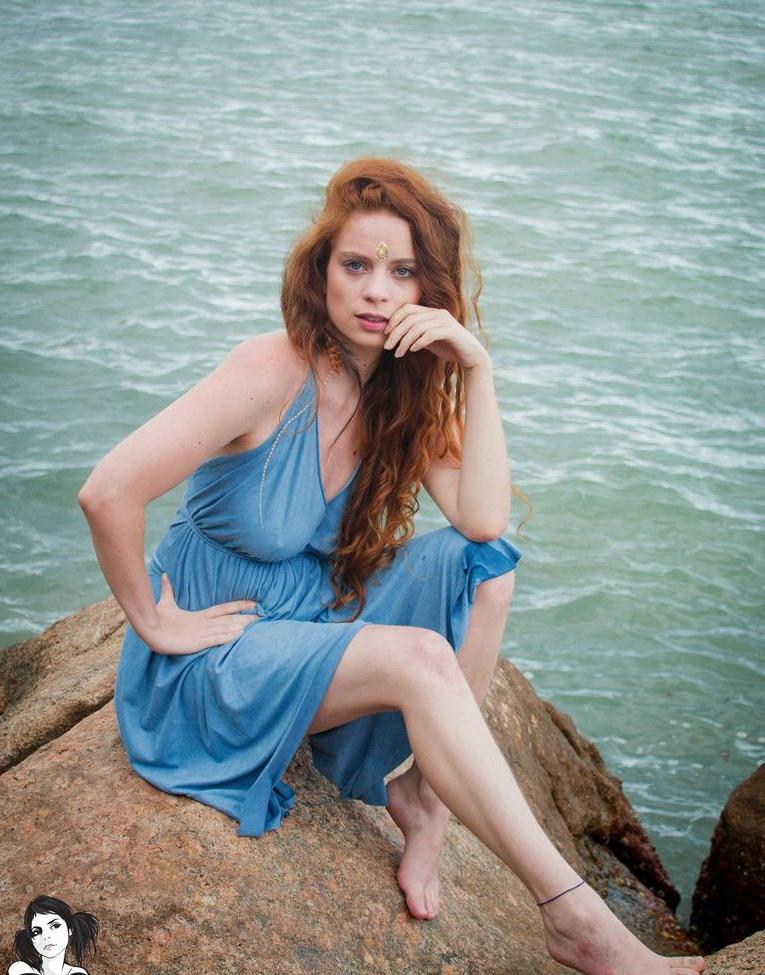 25P Auroraw Suicide nude