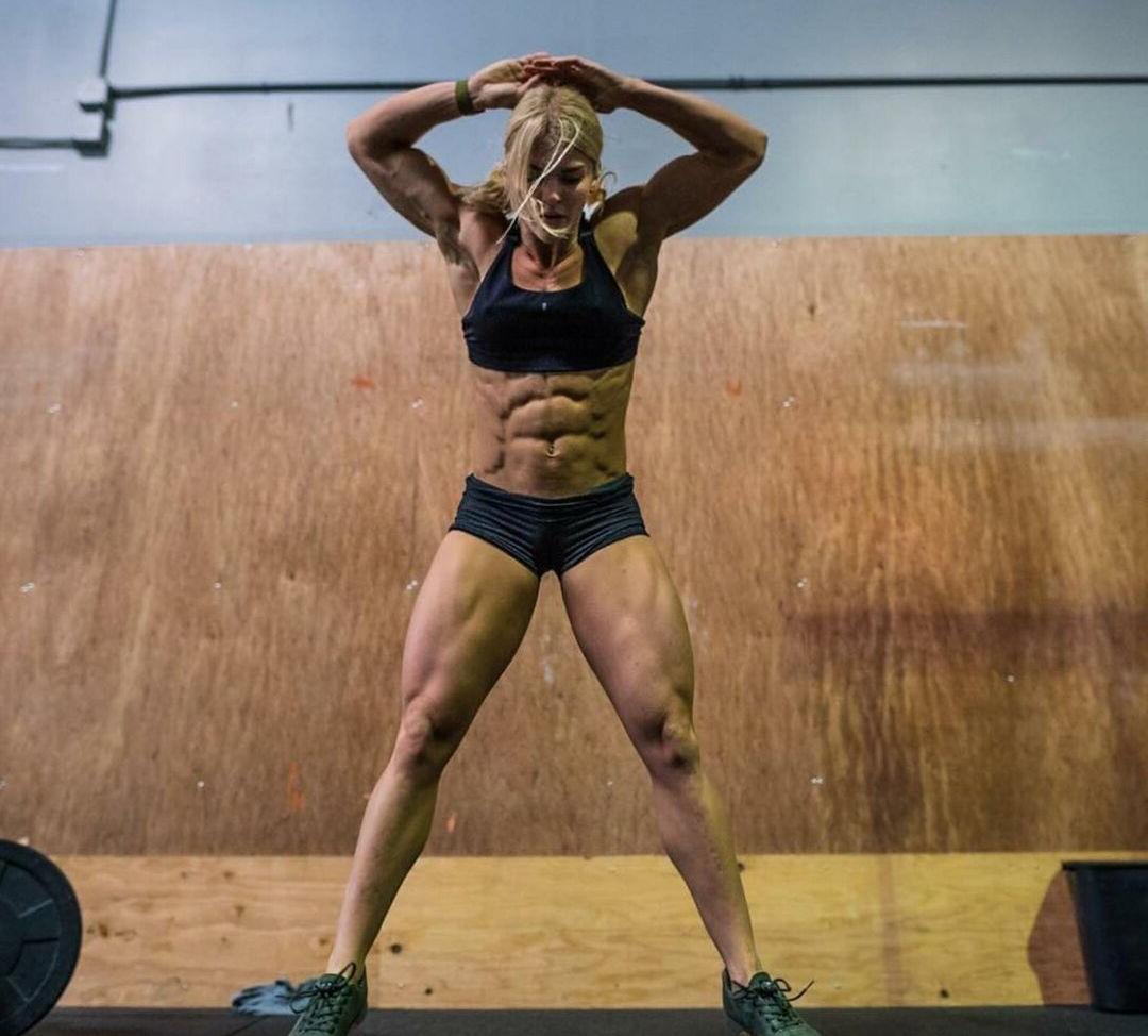 25P Brooke Ence nude