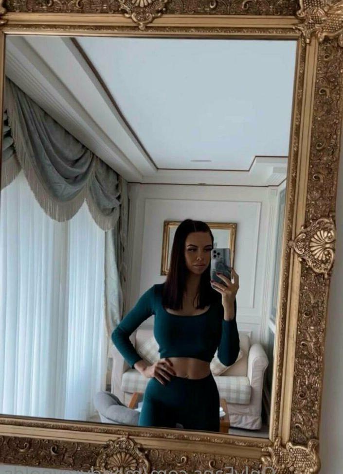 25P Mandy Reynolds nude