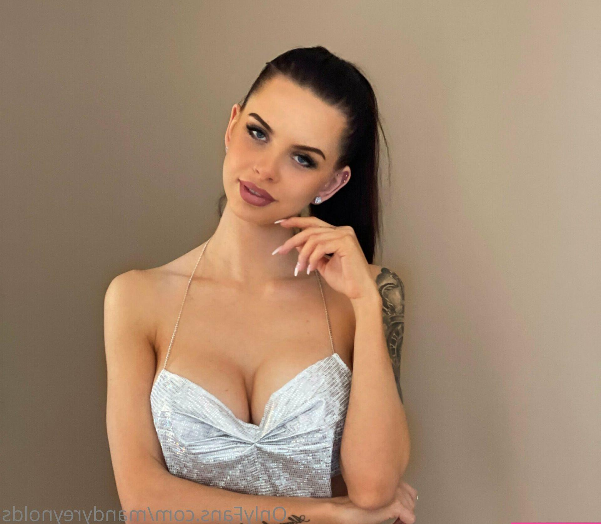25P Mandy Reynolds nude