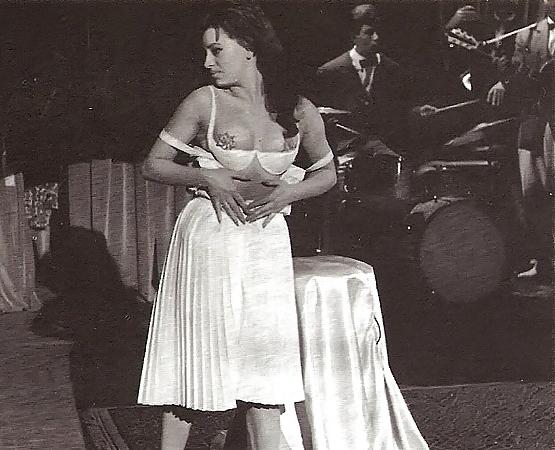 25P Vintage - Burlesque