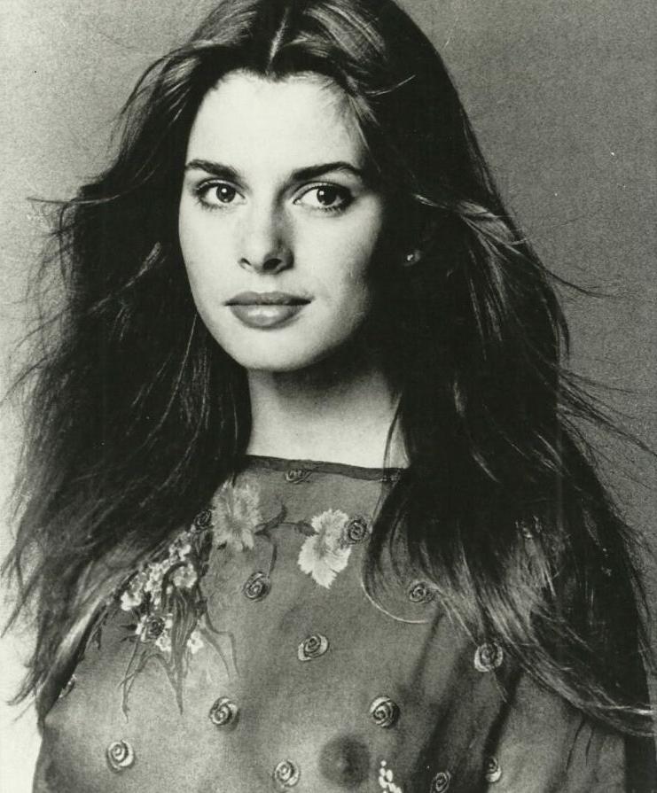 19P Nastassja Kinski nude