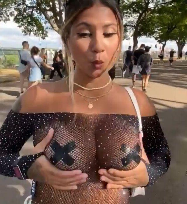 25P Julia Bhering nude