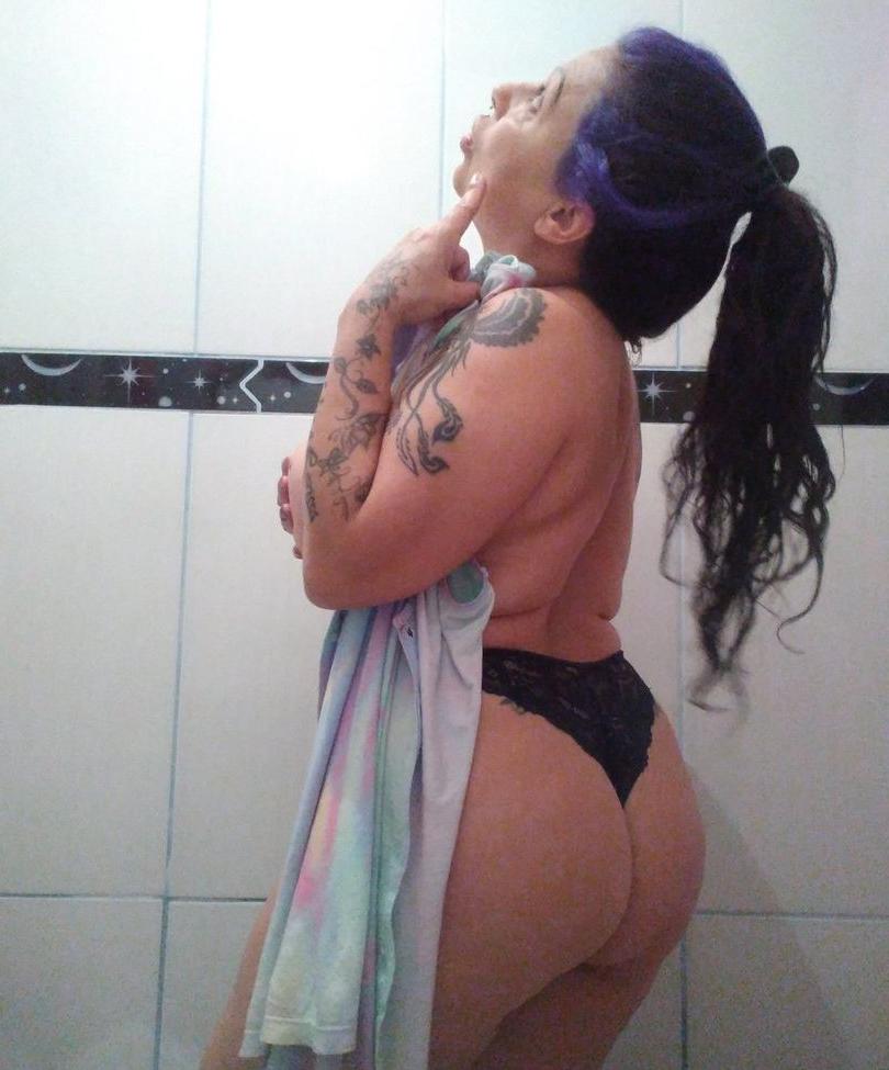 25P Isa Gaúcha nude
