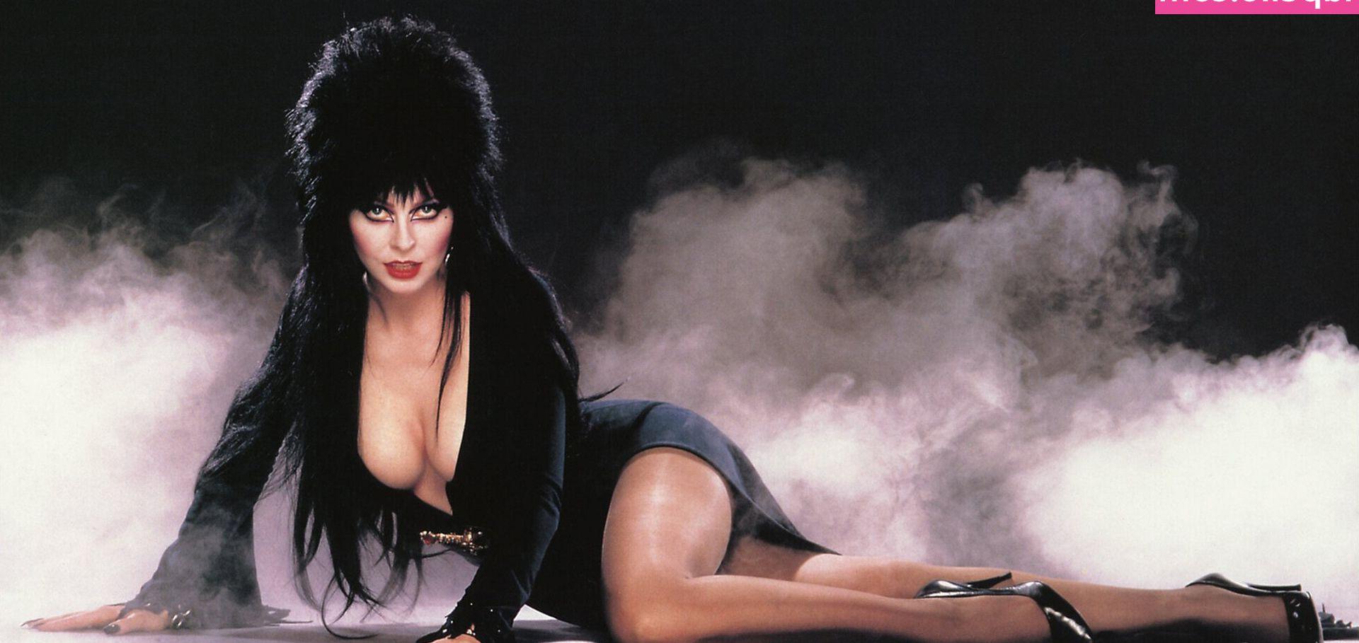 25P Cassandra Peterson nude
