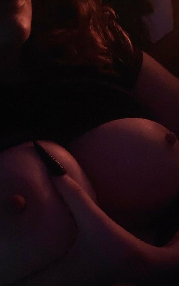 25P Rainia Belle nude